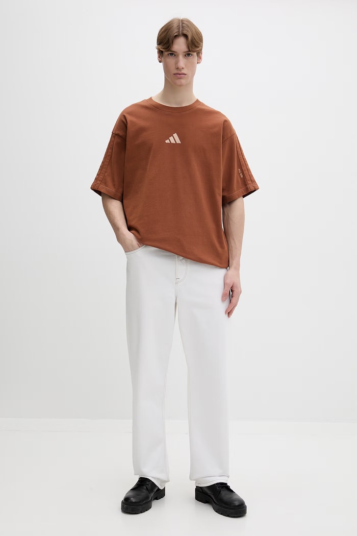 Bavlnené tričko adidas KE5997 hnedá SS26