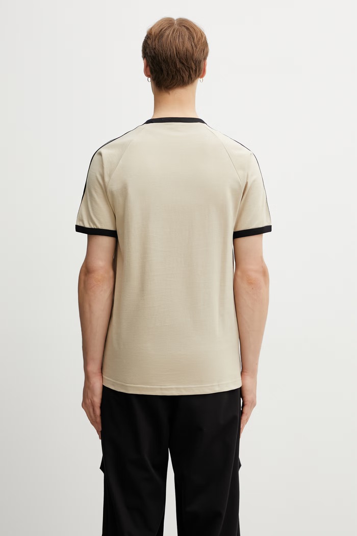 Одяг Бавовняна футболка adidas Originals KE7964 бежевий