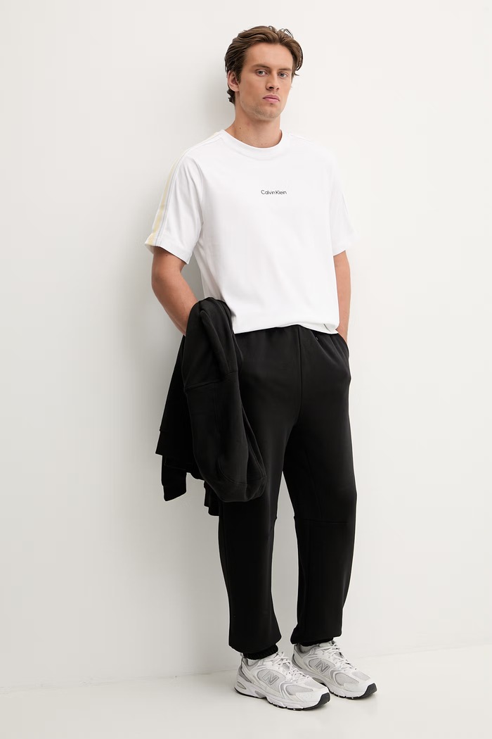 Calvin Klein Performance T-shirt męski z bawełną LVGMS6K103 beżowy SS26