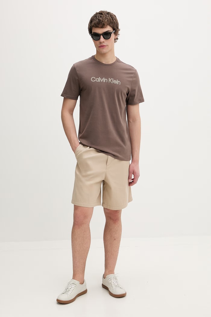 Calvin Klein tričko pánske bavlnené LV04LF809G hnedá SS26