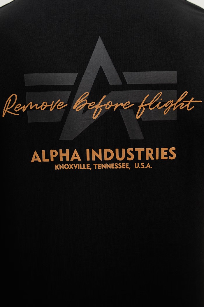 Βαμβακερό μπλουζάκι Alpha Industries Tonal Logo Print 266525 μαύρο