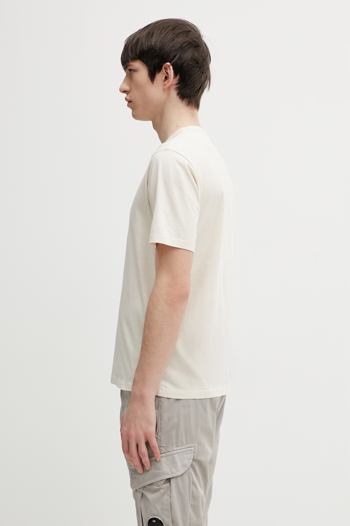 C.P. Company tricou din bumbac 20CMTS084A005100W bej SS26