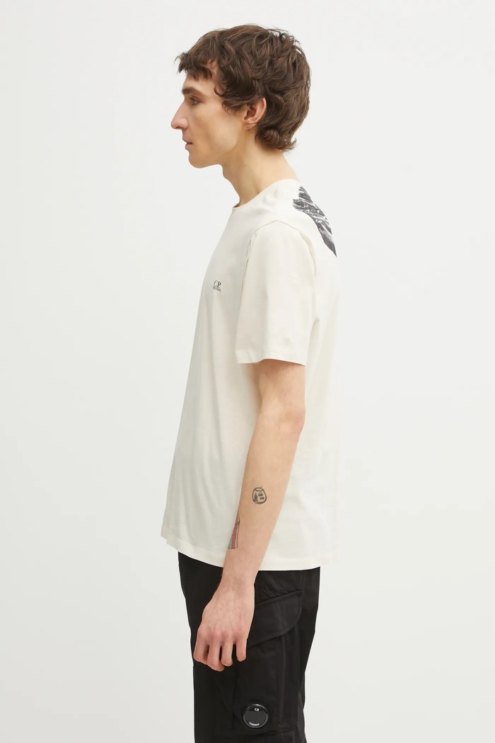 C.P. Company t-shirt bawełniany 20CMTS725A005100W beżowy SS26