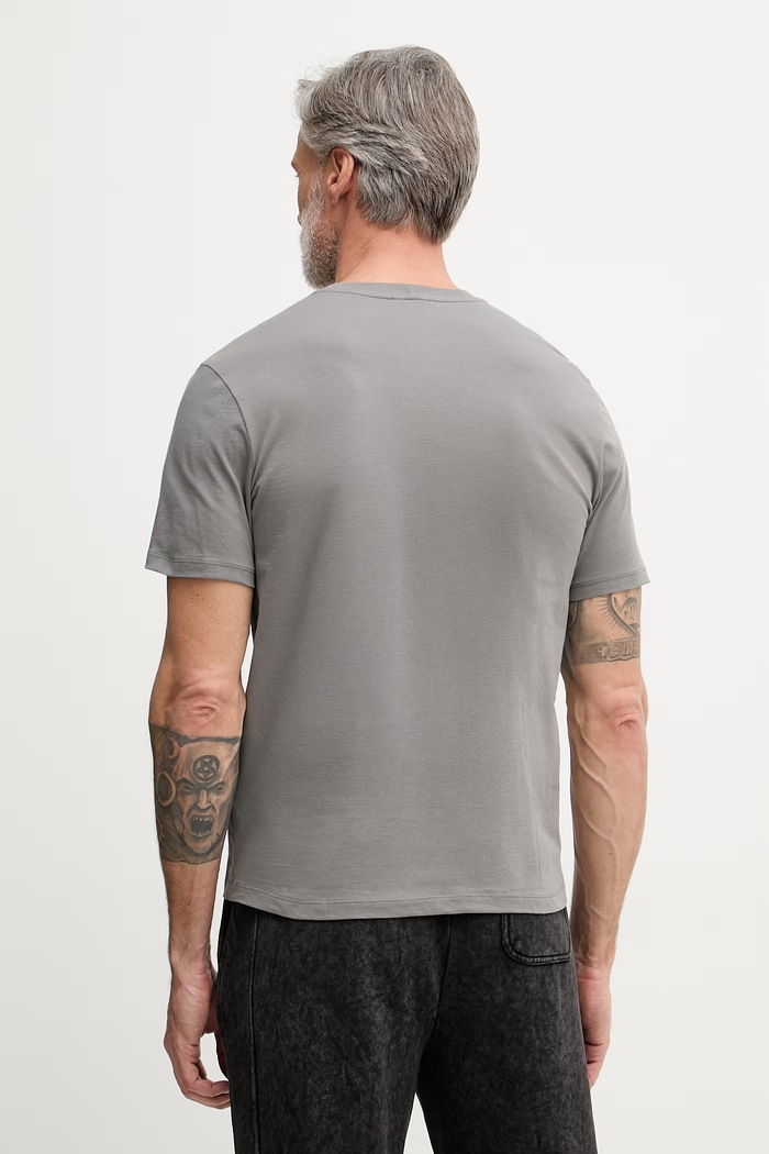 Ρούχα United Colors of Benetton T-shirt Ανδρικό Βαμβακερό 39VFU1096 γκρί