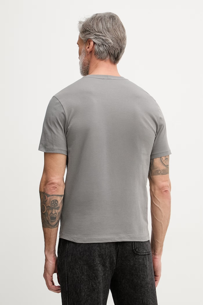 Ρούχα United Colors of Benetton T-shirt Ανδρικό Βαμβακερό 39VFU1096 γκρί