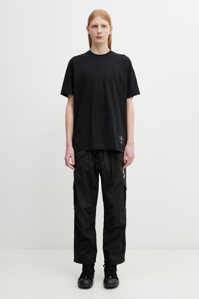 Y-3 x F1 LOGO SS TEE basic tričko bavlnené pánske KR2373 čierna