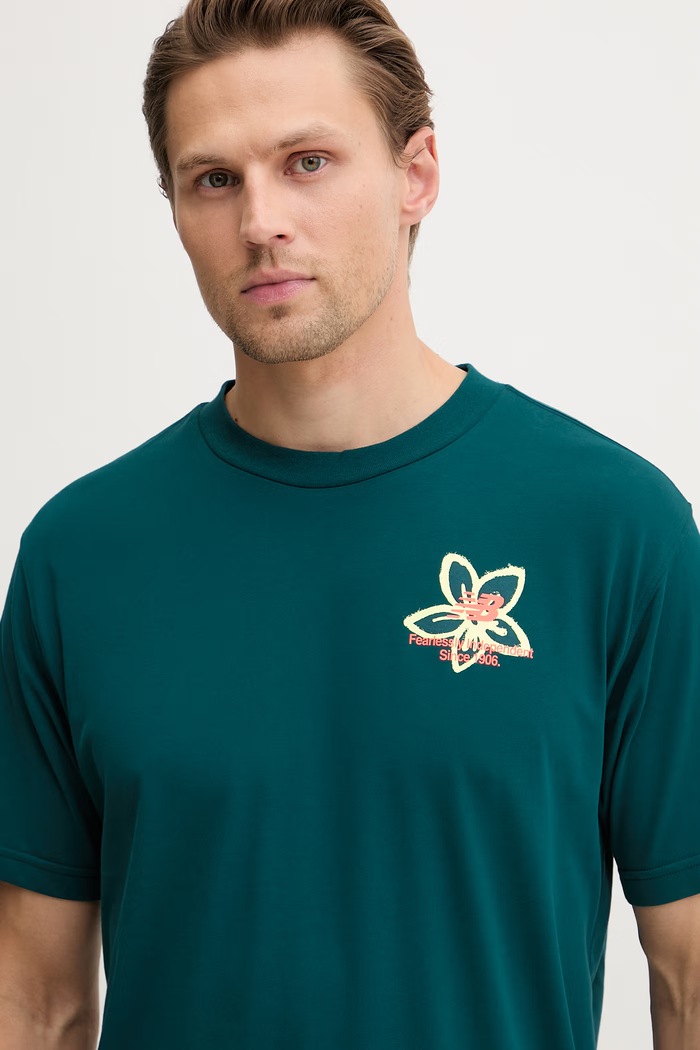 Ρούχα New Balance t-shirt ανδρικό με βαμβάκι Boston MT61T0QMAAV πράσινο