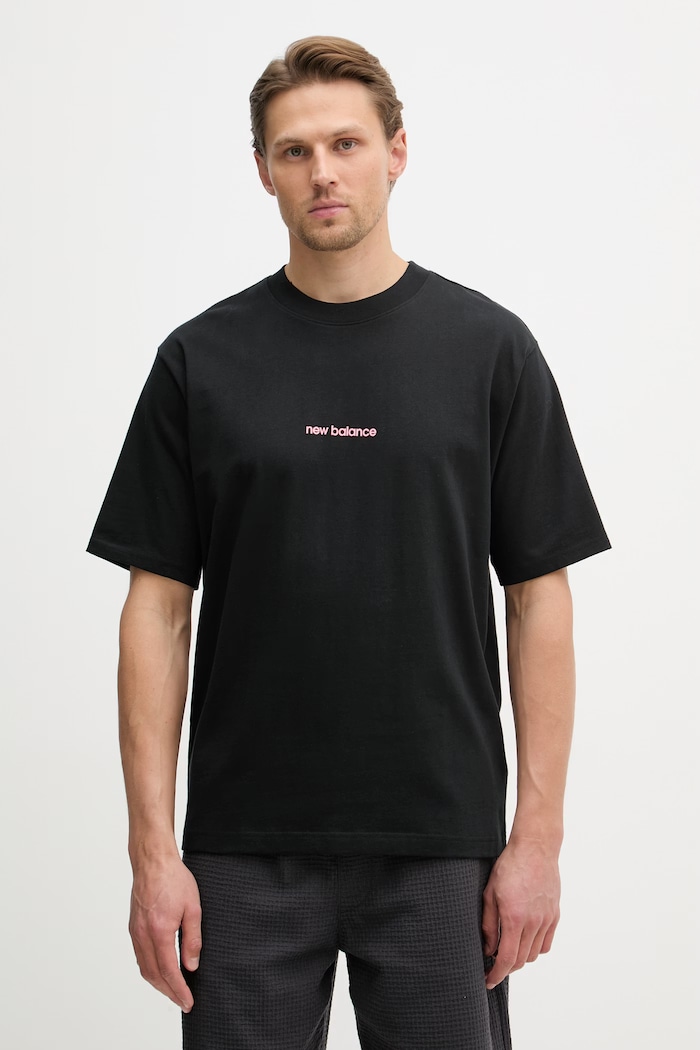Ρούχα New Balance t-shirt ανδρικό βαμβακερό Football Club MT61B347BK μαύρο