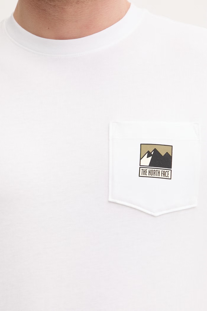 Βαμβακερό μπλουζάκι The North Face GRAPHIC NF0A8GUUFN41 λευκό