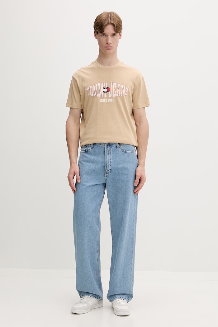 Tommy Jeans T-shirt męski bawełniany DM0DM22520 beżowy SS26