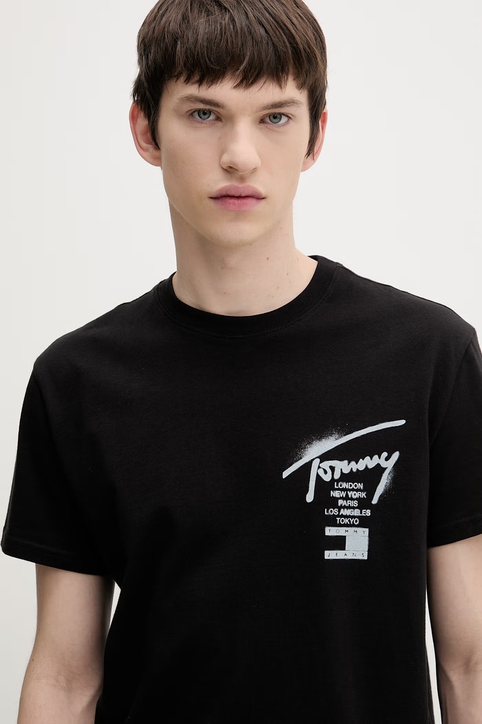 Tommy Jeans tričko pánske bavlnené čierna DM0DM22553