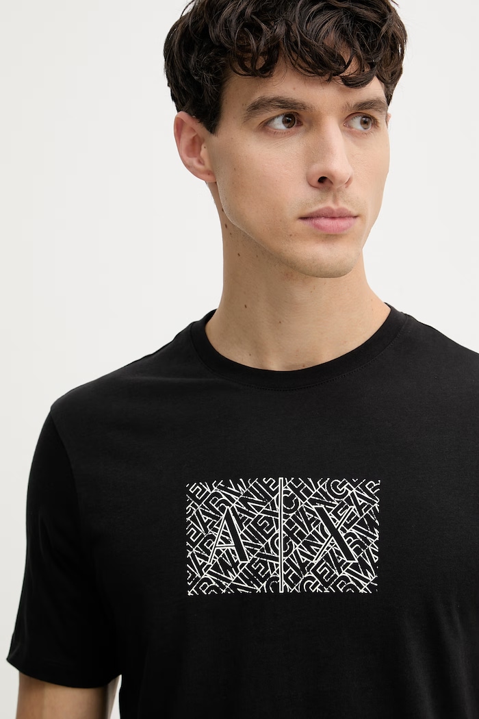 Pánske bavlnené tričko Armani Exchange čierna XM002784.AF10356