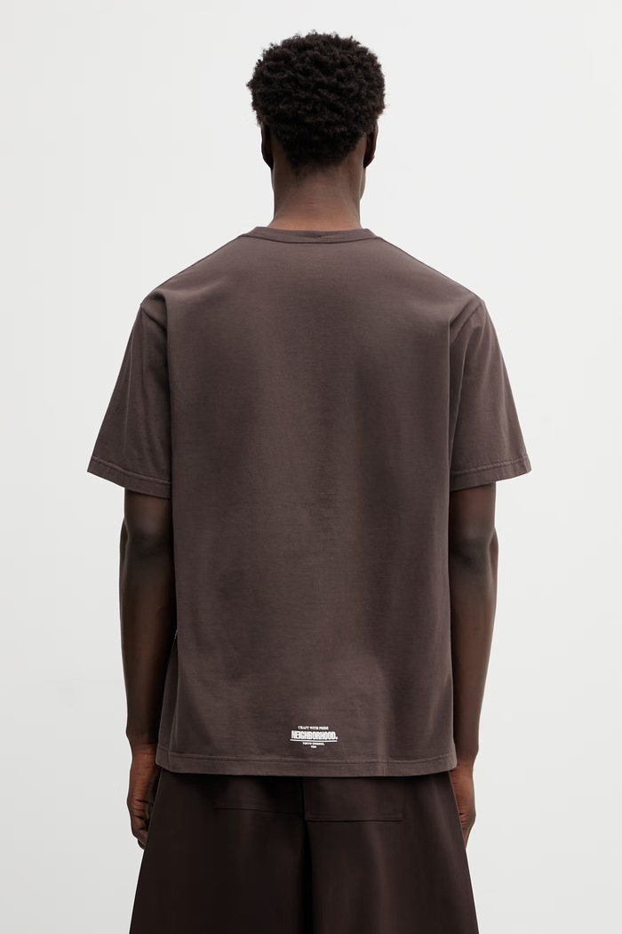 Ρούχα Βαμβακερό μπλουζάκι NEIGHBORHOOD TEE SS.12 252PCNH.ST12 καφέ