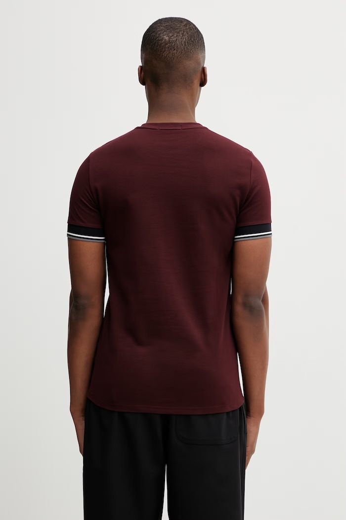 Abbigliamento Fred Perry t-shirt in cotone da uomo M2396 granata