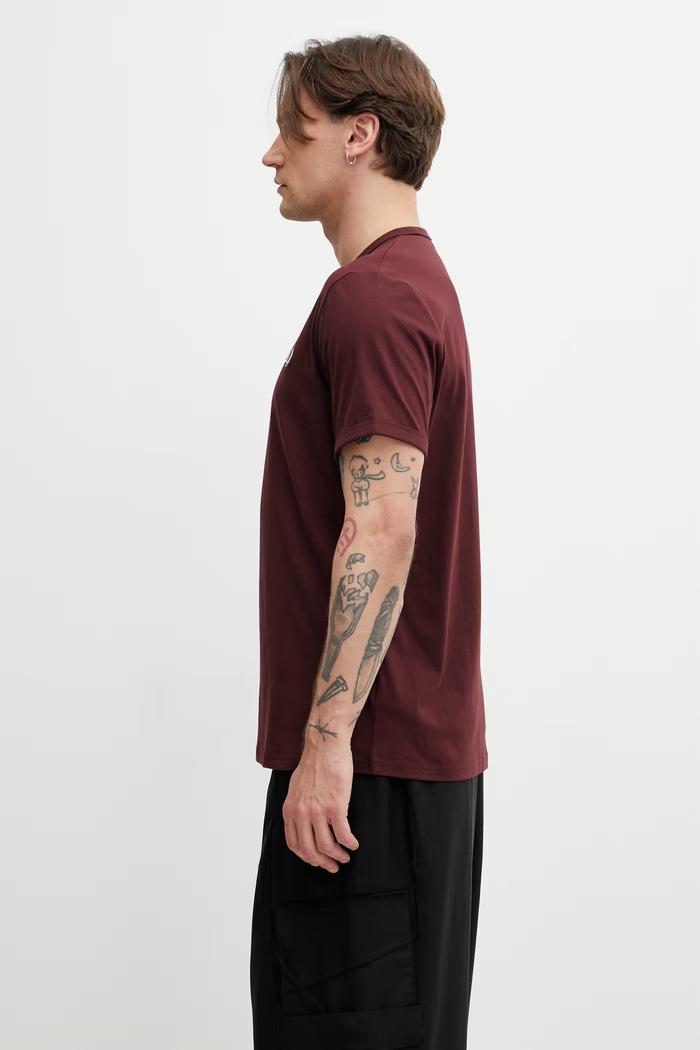 Fred Perry t-shirt in cotone da uomo M3519 granata SS26