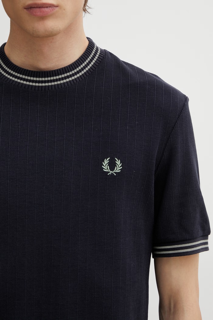 Bombažna kratka majica Fred Perry mornarsko modra M8679