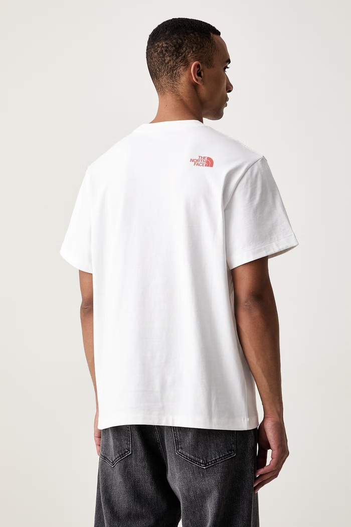Odzież The North Face T-shirt męski bawełniany MOUNTAIN PLAY RELAXED NF0A8GQXFN41 biały