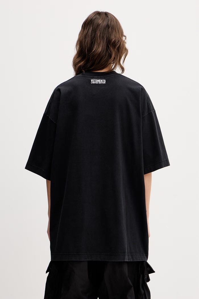 VETEMENTS t-shirt bawełniany Iconic Logo ME76TR138BW