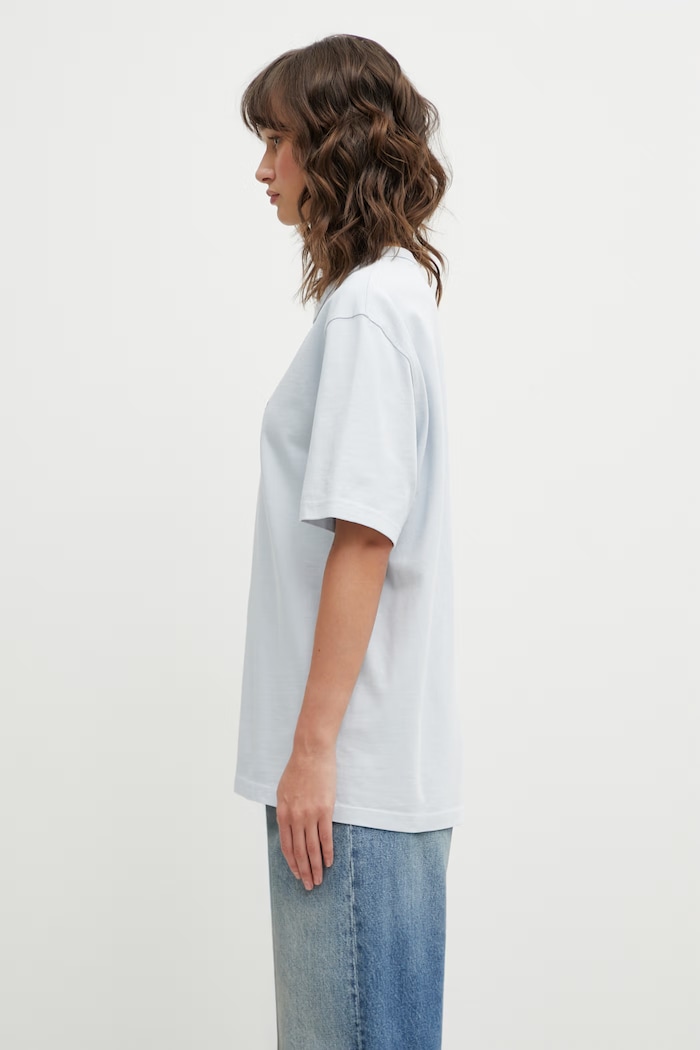 Café Kitsuné t-shirt bawełniany Barista Fox niebieski QU01101KJ7013