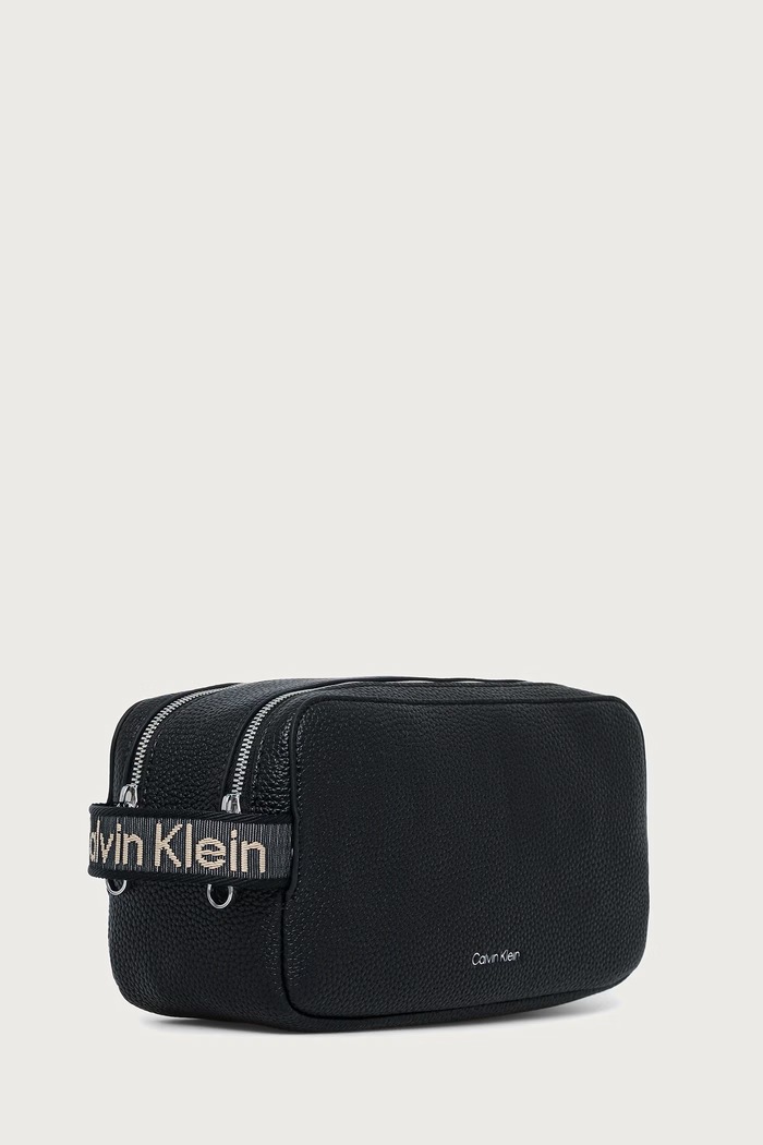 Calvin Klein Kosmetyczka damska LV04F1289G czarny SS27