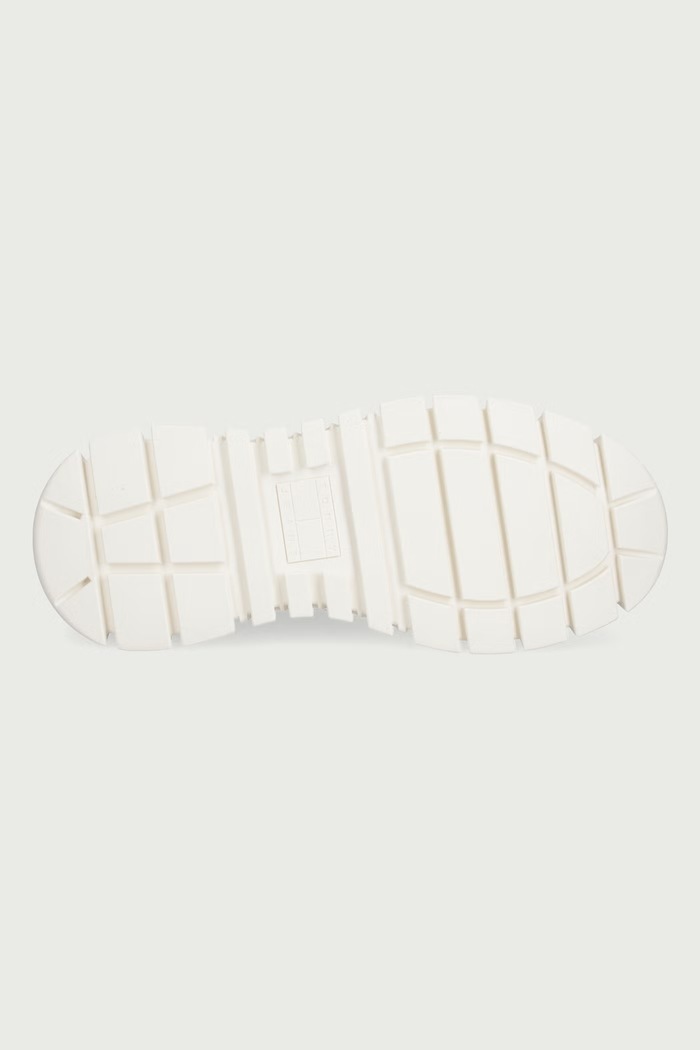 TJW PLATFORM SNEAKER BOUCLETTE sneakersy damskie Tommy Jeans brązowy EN0EN03185