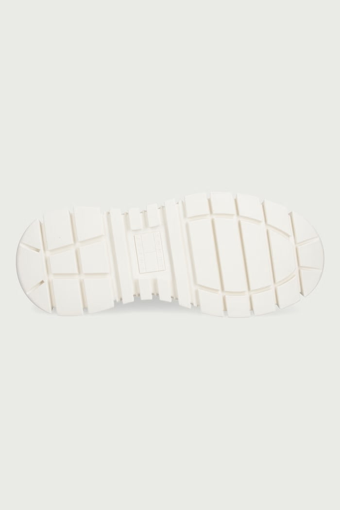 TJW PLATFORM SNEAKER BOUCLETTE sneakersy damskie Tommy Jeans brązowy EN0EN03185