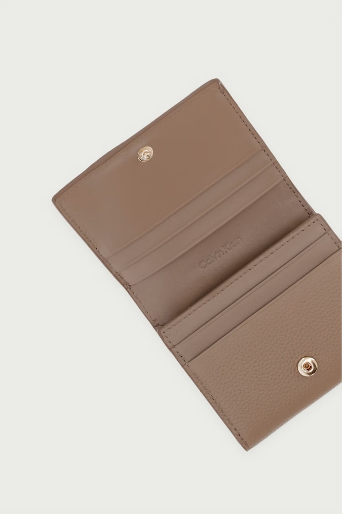 Akcesoria Calvin Klein Portfel damski skórzany LV04F1292G beżowy