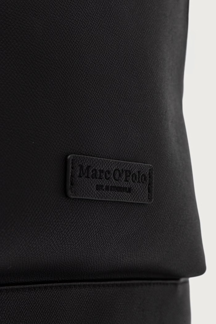 Plecak męski z imitacji skóry Marc O'Polo 5000015715 czarny