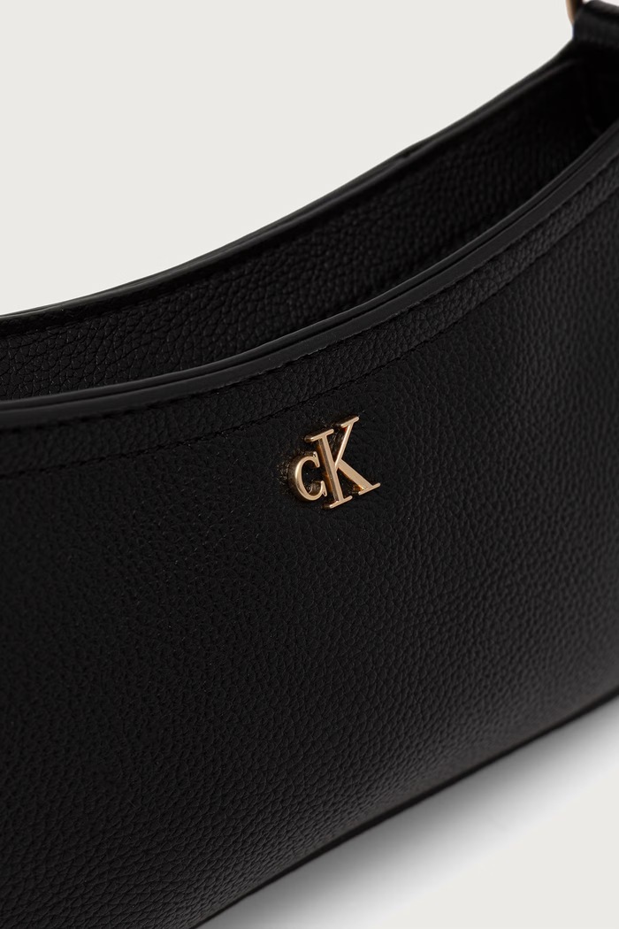 Torebka crossbody damska z imitacji skóry Calvin Klein LV04F3936G czarny