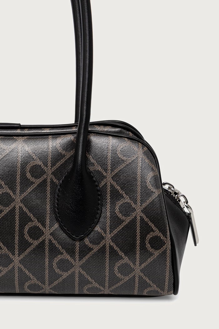 Akcesoria Calvin Klein Torebka bagietka damska z imitacji skóry LV04F4112G czarny