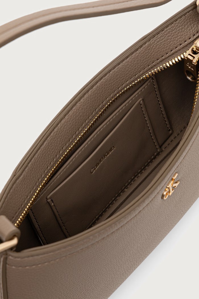 Torebka hobo damska z imitacji skóry Calvin Klein beżowy LV04F4114G