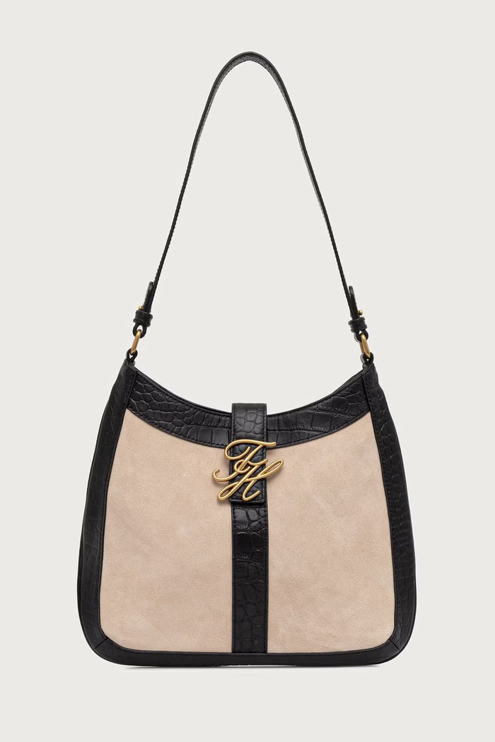 Tommy Hilfiger Torebka hobo damska skórzana SCRIPT czarny AW0AW19379