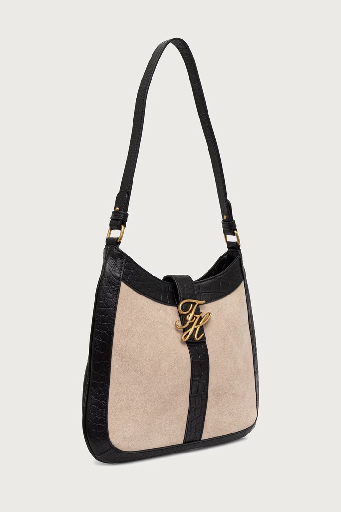 Tommy Hilfiger Torebka hobo damska skórzana SCRIPT AW0AW19379 czarny SS27