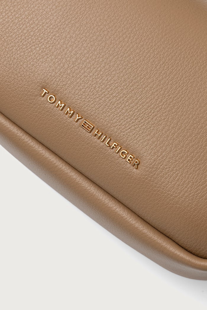 Crossbody kabelka dámska z imitácie kože ESSENTIAL Tommy Hilfiger AW0AW19402 béžová