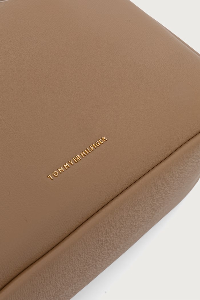 Torebka tote damska z imitacji skóry ESSENTIAL Tommy Hilfiger AW0AW19404 beżowy
