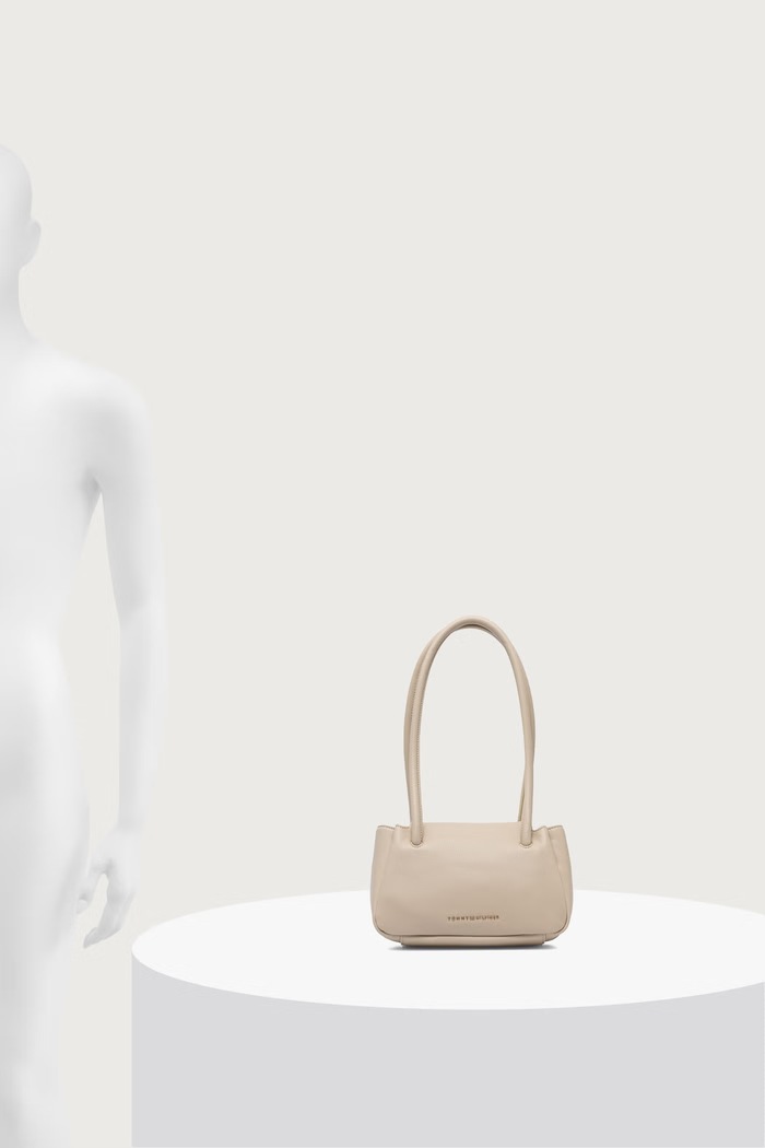 Tommy Hilfiger Taška dámská z imitace kůže ESSENTIAL AW0AW19553
