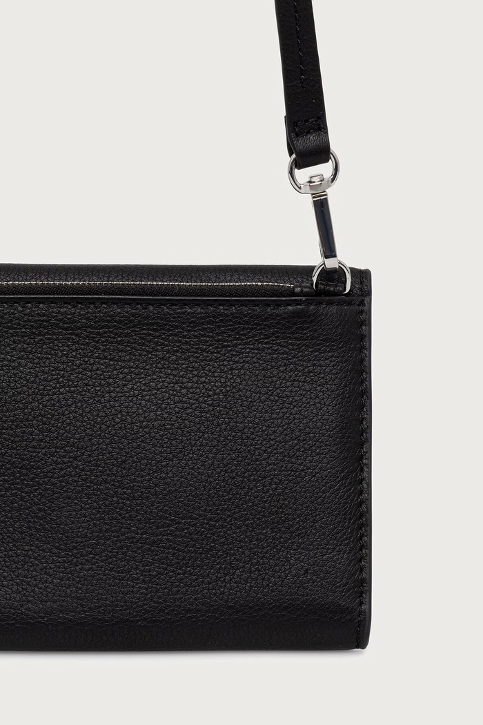 Akcesoria Marc O'Polo Torebka crossbody damska skórzana 5000016272 czarny