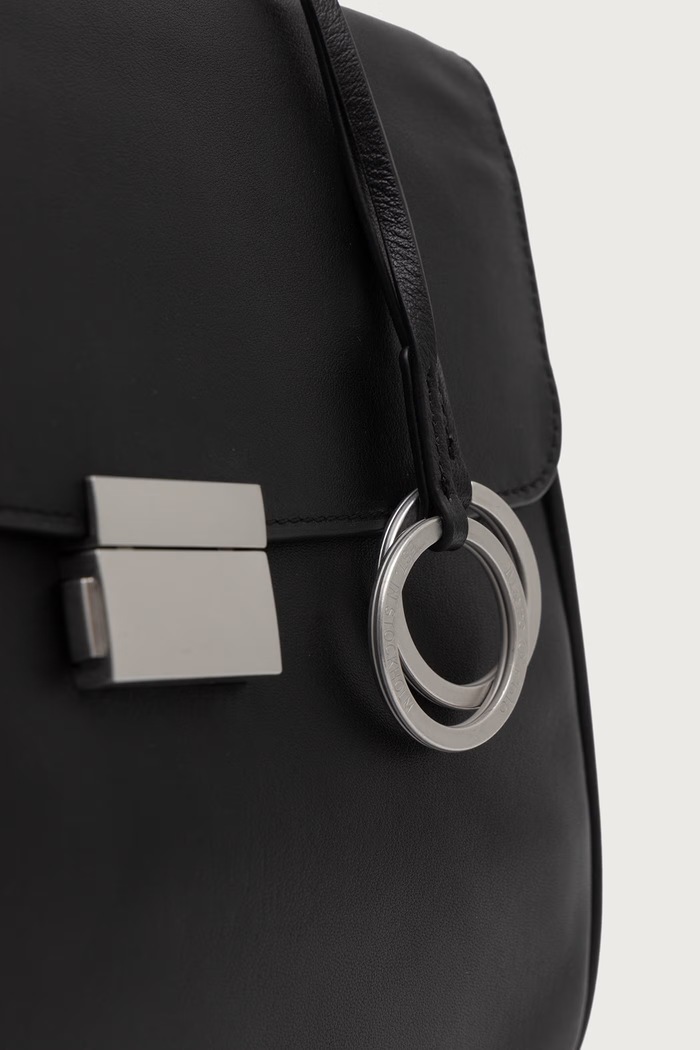 Torebka crossbody damska skórzana Marc O'Polo 5000016291 czarny