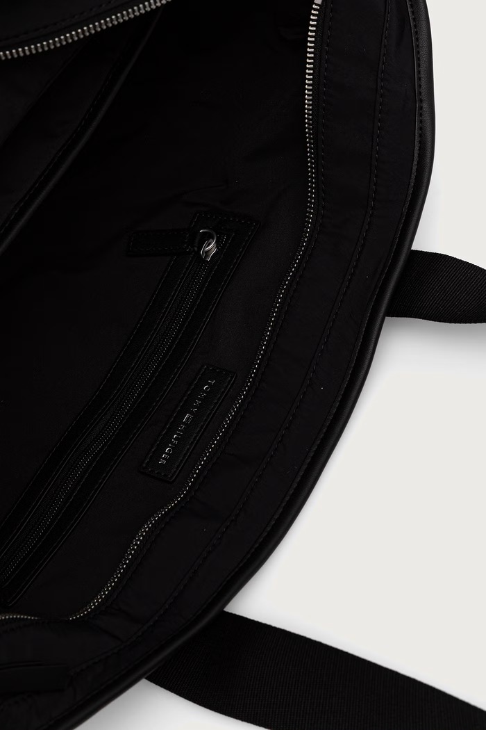 Torba męska Tommy Hilfiger czarny AM0AM14950