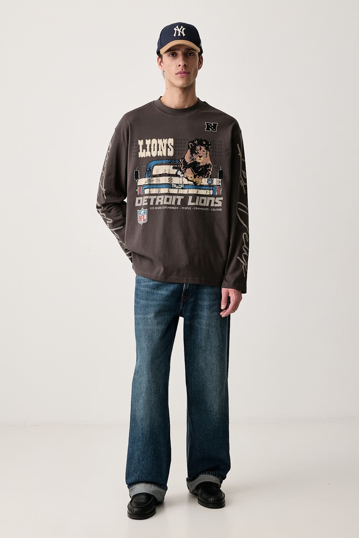 Les Deux Longsleeve męski bawełniany Les Deux x Detroit Lions 1003219 szary SS27