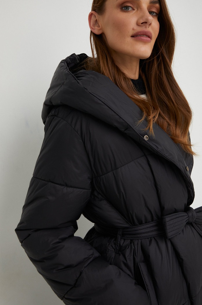 Answear.LAB rövid kabát fekete WA22.KPD115.T