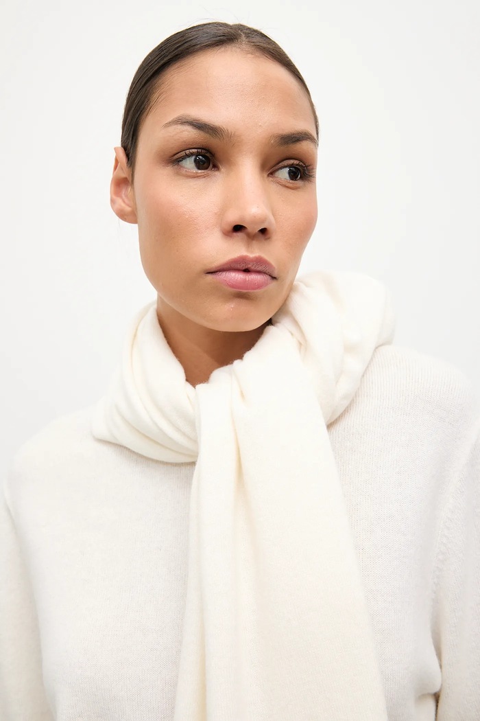 Answear.LAB sweter z wełny merino z szalem WA25-SWD022 beżowy