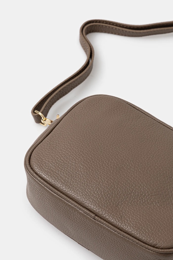 Accesorii Answear.LAB Geantă crossbody pentru femei, din piele 1159.hak maro