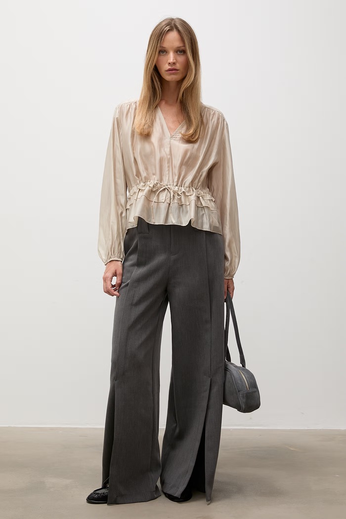 Answear.LAB bluzka damska z lyocellem AW27-082.isr beżowy WA26
