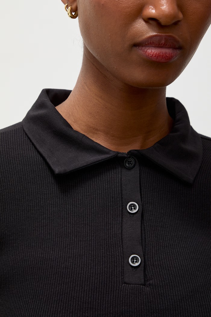 Longsleeve damski bawełniany z elastanem Answear.LAB czarny sng.kr.4.tok