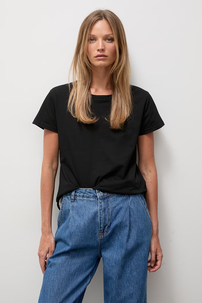 Answear.LAB T-shirt basic damski bawełniany z elastanem czarny Z206