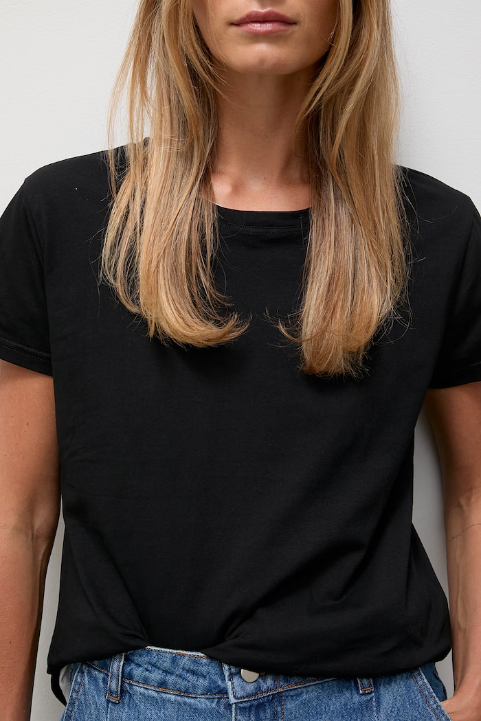 Answear.LAB T-shirt basic damski bawełniany z elastanem Z206 czarny