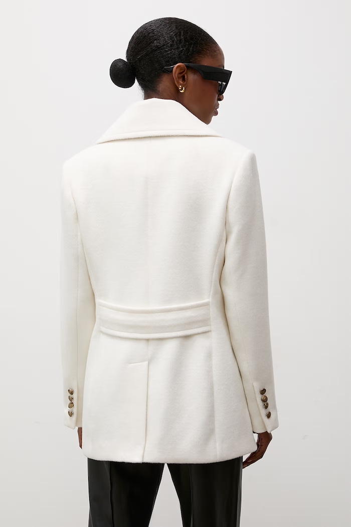 Answear.LAB krótki płaszcz damski z wełną biały WA26.KPD014