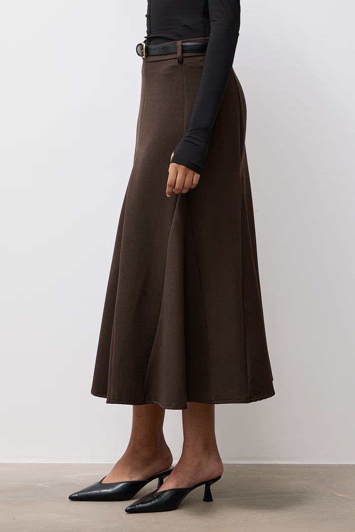 Spódnica rozkloszowana z wiskozą Answear.LAB AW26-019.itjr brązowy