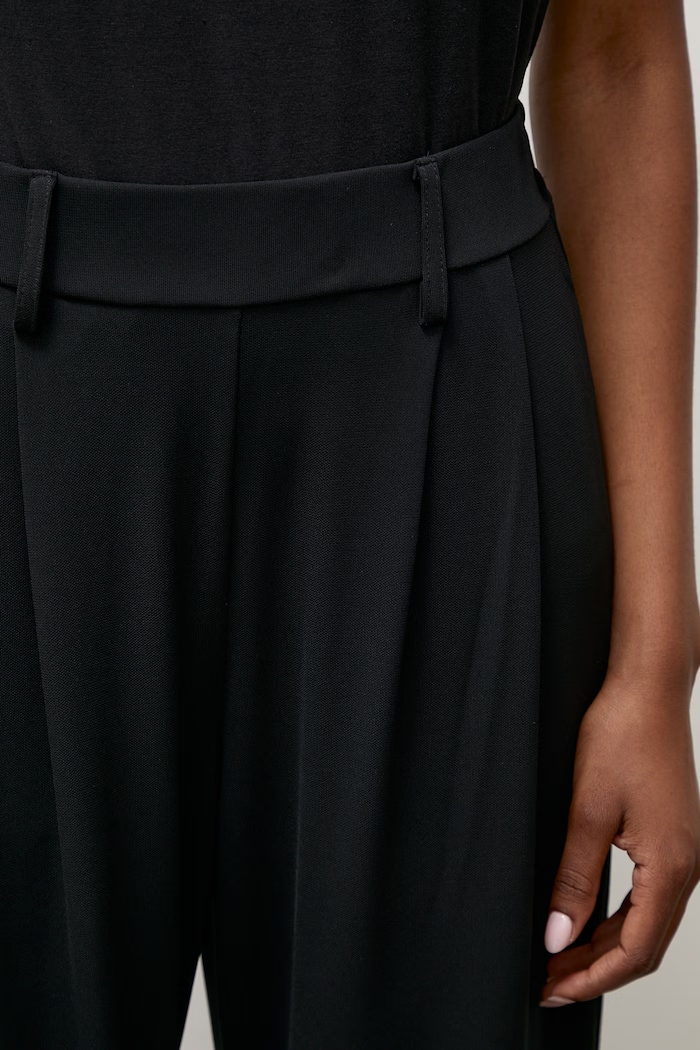 Answear.LAB spodnie palazzo damskie AW26-056.isr czarny